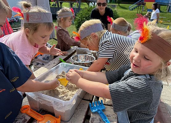 Grafika 80: 18.08.2025 Dzień zabaw na "Dzikim Zachodzie"
