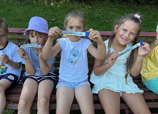 Grafika 19: "Bezpieczne wakacje" - Spotkanie z policjantami