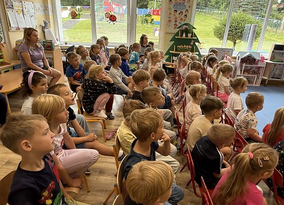 Grafika 2: 22. 08.2025 Wyjątkowy dzień pełen uśmiechu, zdziwienia i dobrej zabawy!