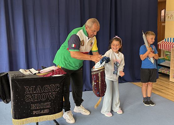 Grafika 49: 22. 08.2025 Wyjątkowy dzień pełen uśmiechu, zdziwienia i dobrej zabawy!