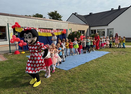 Grafika 6: 28.08.2025 Bal z Myszką Miki