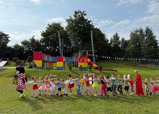 Grafika 9: 28.08.2025 Bal z Myszką Miki