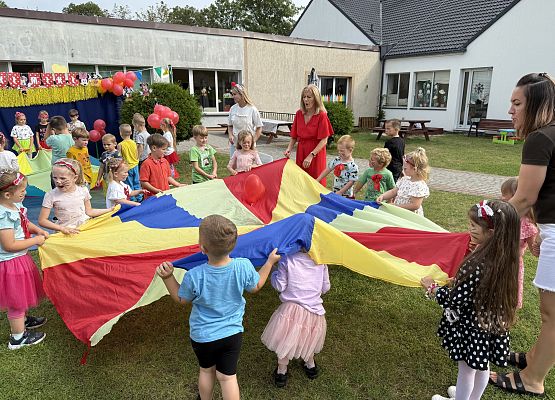 Grafika 12: 28.08.2025 Bal z Myszką Miki