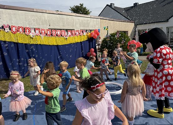 Grafika 57: 28.08.2025 Bal z Myszką Miki