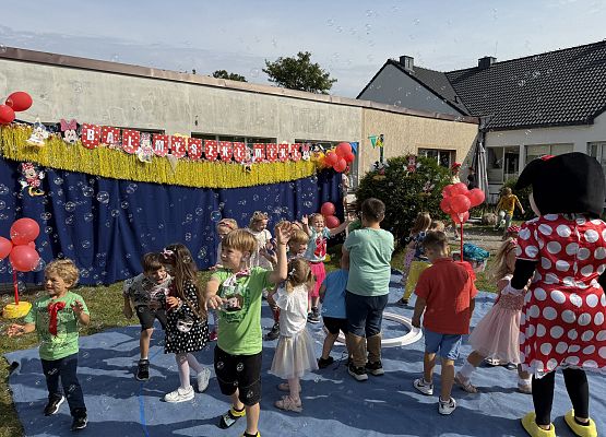 Grafika 58: 28.08.2025 Bal z Myszką Miki