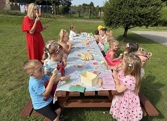 Grafika 85: 28.08.2025 Bal z Myszką Miki