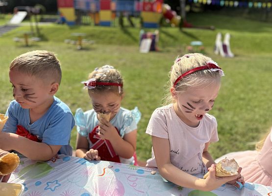 Grafika 123: 28.08.2025 Bal z Myszką Miki