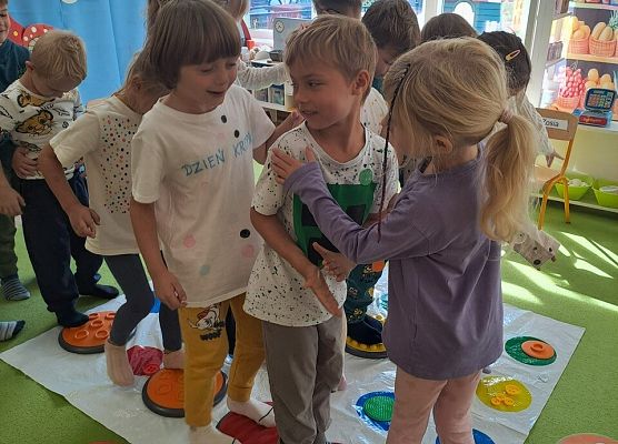 Grafika 7: 15.09.2025 Dzień Kropki w naszym przedszkolu