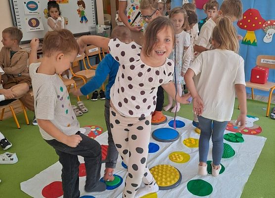 Grafika 12: 15.09.2025 Dzień Kropki w naszym przedszkolu