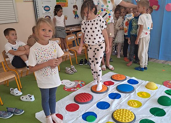 Grafika 13: 15.09.2025 Dzień Kropki w naszym przedszkolu