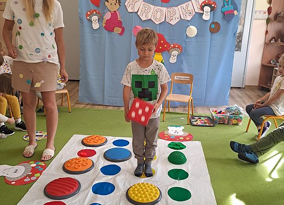 Grafika 16: 15.09.2025 Dzień Kropki w naszym przedszkolu