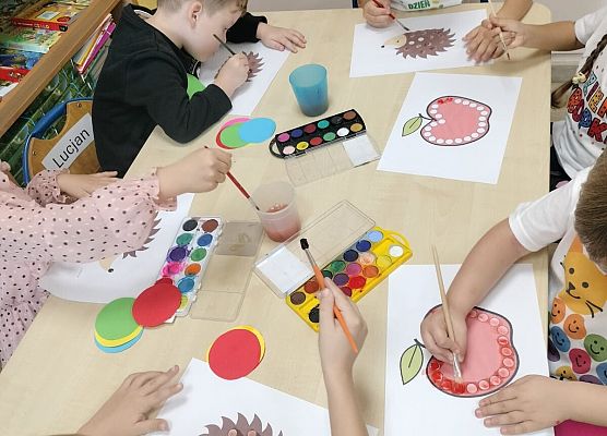 Grafika 42: 15.09.2025 Dzień Kropki w naszym przedszkolu