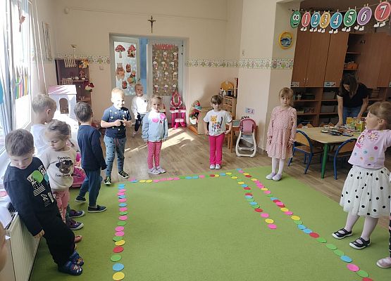 Grafika 49: 15.09.2025 Dzień Kropki w naszym przedszkolu