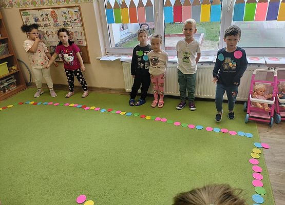 Grafika 51: 15.09.2025 Dzień Kropki w naszym przedszkolu