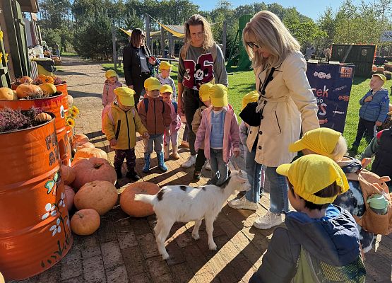 Grafika 9: 24.09.2025 Wycieczka na Farmę Alexa gr I