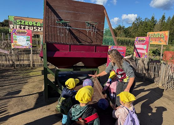 Grafika 13: 24.09.2025 Wycieczka na Farmę Alexa gr I