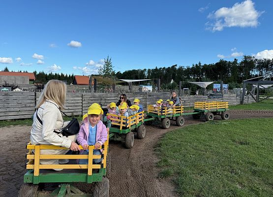 Grafika 38: 24.09.2025 Wycieczka na Farmę Alexa gr I
