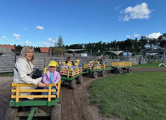 Grafika 41: 24.09.2025 Wycieczka na Farmę Alexa gr I
