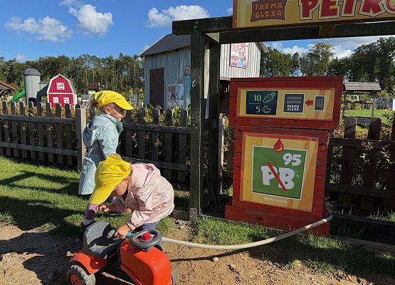 Grafika 82: 24.09.2025 Wycieczka na Farmę Alexa gr I