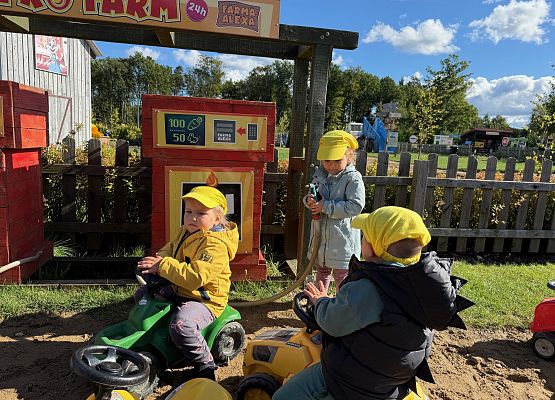 Grafika 85: 24.09.2025 Wycieczka na Farmę Alexa gr I