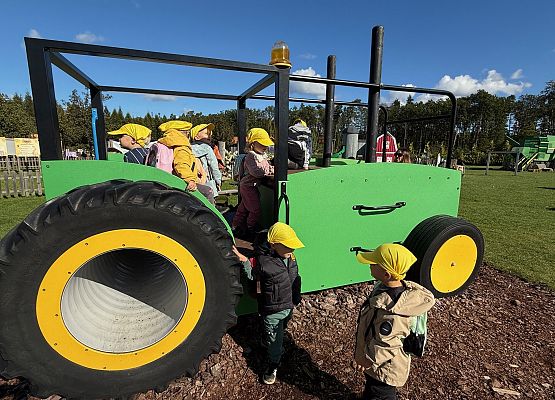Grafika 89: 24.09.2025 Wycieczka na Farmę Alexa gr I