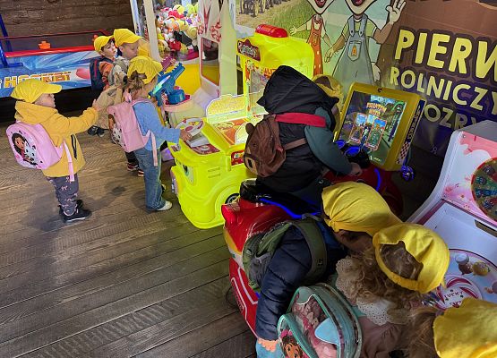 Grafika 99: 24.09.2025 Wycieczka na Farmę Alexa gr I