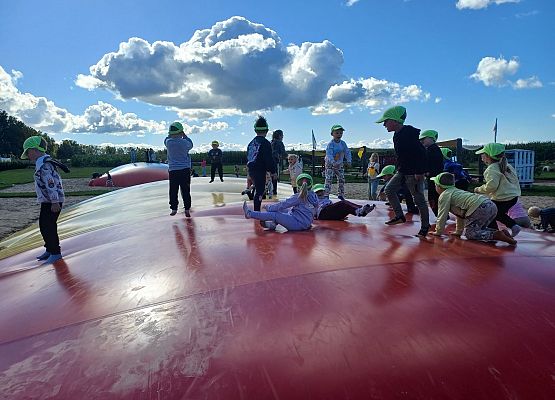 Grafika 12: 24.09.2025 Wycieczka na Farmę Alexa gr II