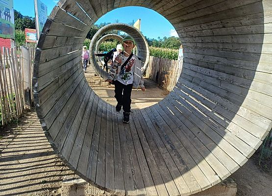 Grafika 28: 24.09.2025 Wycieczka na Farmę Alexa gr II