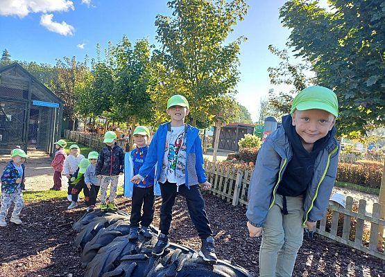 Grafika 67: 24.09.2025 Wycieczka na Farmę Alexa gr II