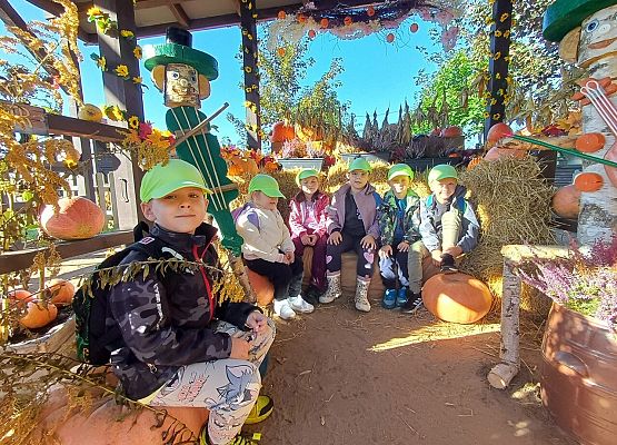 Grafika 71: 24.09.2025 Wycieczka na Farmę Alexa gr II