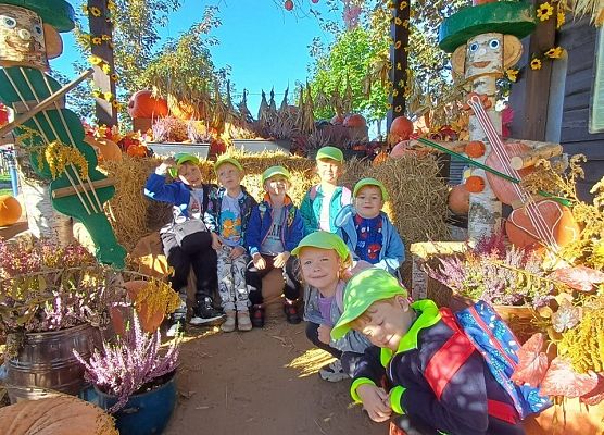 Grafika 80: 24.09.2025 Wycieczka na Farmę Alexa gr II