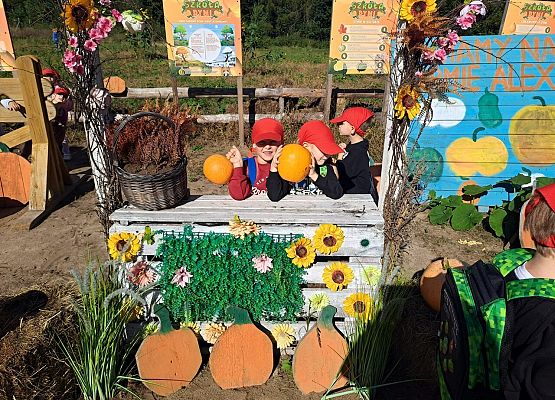 Grafika 15: 24.09.2025 Wycieczka na Farmę Alexa gr III