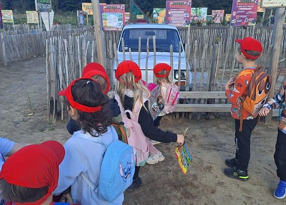 Grafika 23: 24.09.2025 Wycieczka na Farmę Alexa gr III