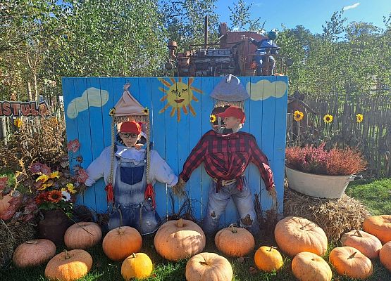 Grafika 42: 24.09.2025 Wycieczka na Farmę Alexa gr III