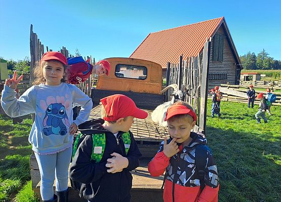 Grafika 54: 24.09.2025 Wycieczka na Farmę Alexa gr III