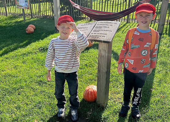 Grafika 108: 24.09.2025 Wycieczka na Farmę Alexa gr III