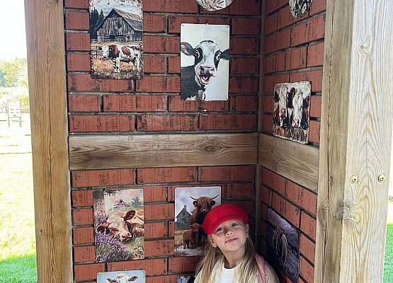 Grafika 115: 24.09.2025 Wycieczka na Farmę Alexa gr III