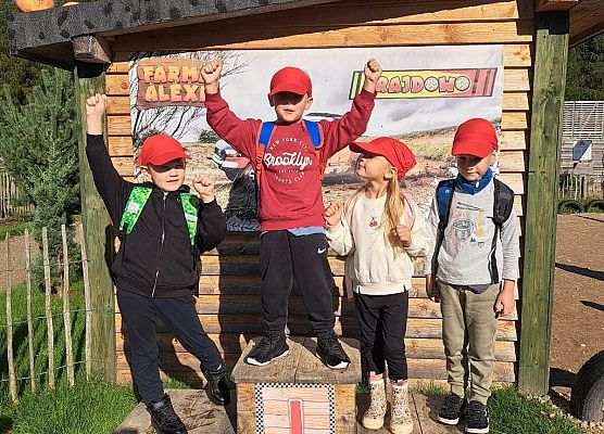 Grafika 149: 24.09.2025 Wycieczka na Farmę Alexa gr III