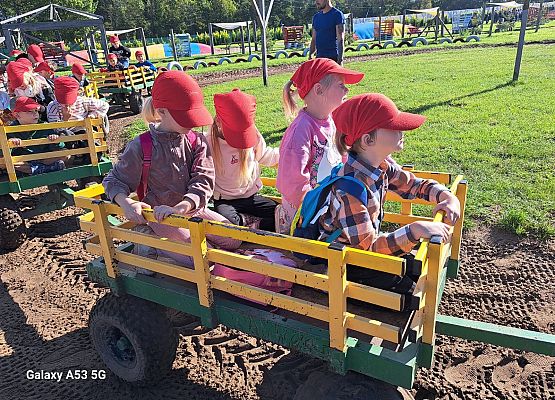 Grafika 168: 24.09.2025 Wycieczka na Farmę Alexa gr III