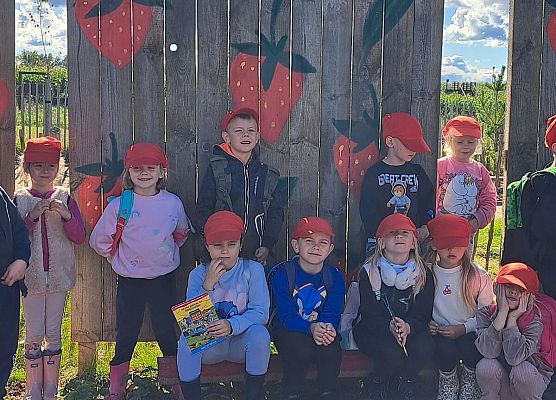 Grafika 180: 24.09.2025 Wycieczka na Farmę Alexa gr III