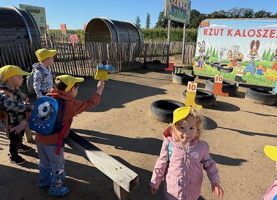 Grafika 24: 24.09.2025 Wycieczka na Farmę Alexa gr I