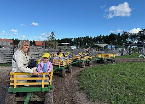 Grafika 41: 24.09.2025 Wycieczka na Farmę Alexa gr I