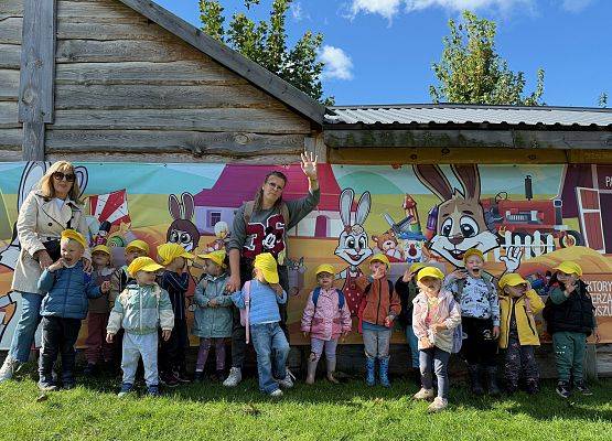 Grafika 91: 24.09.2025 Wycieczka na Farmę Alexa gr I