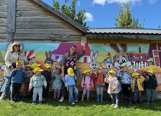 Grafika 92: 24.09.2025 Wycieczka na Farmę Alexa gr I