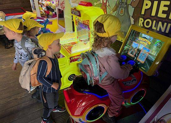 Grafika 93: 24.09.2025 Wycieczka na Farmę Alexa gr I