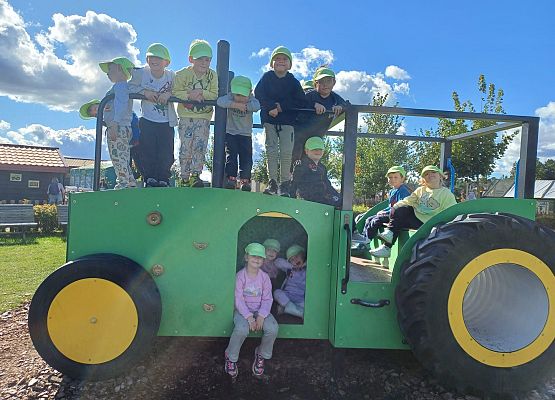 Grafika 5: 24.09.2025 Wycieczka na Farmę Alexa gr II