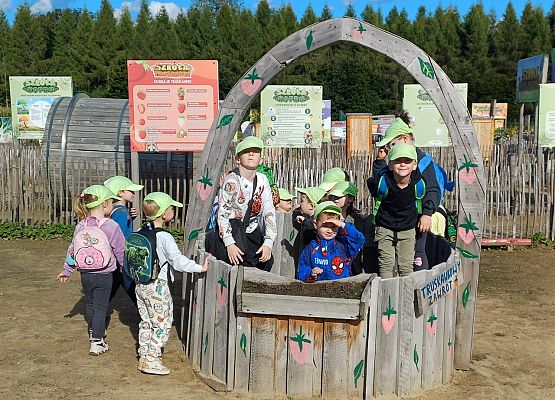 Grafika 22: 24.09.2025 Wycieczka na Farmę Alexa gr II