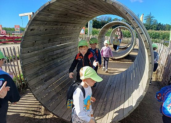 Grafika 27: 24.09.2025 Wycieczka na Farmę Alexa gr II