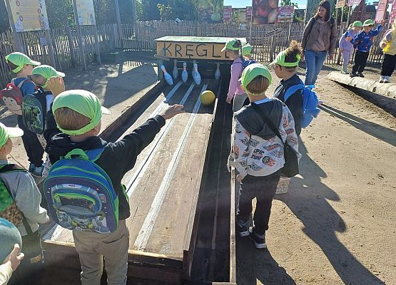 Grafika 39: 24.09.2025 Wycieczka na Farmę Alexa gr II