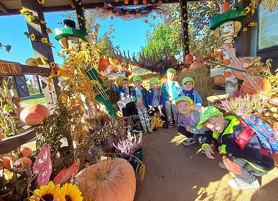 Grafika 74: 24.09.2025 Wycieczka na Farmę Alexa gr II